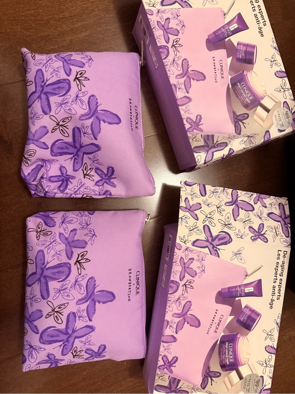 2 Clinique de- aging expert Skincare Set with Travel Pouch bundle